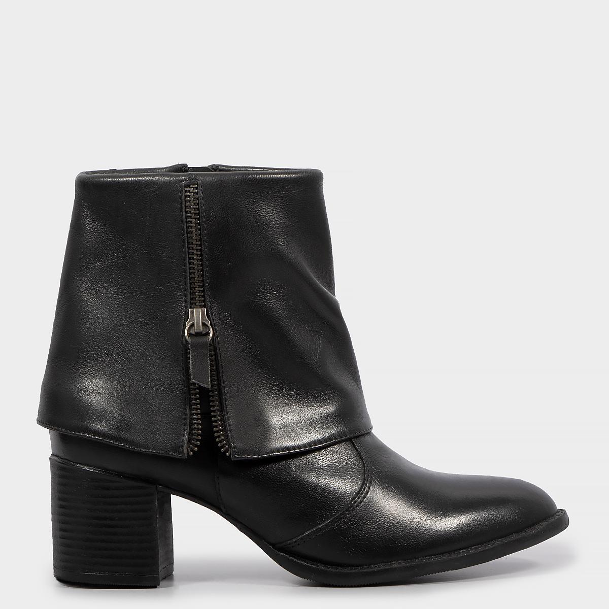 Bota Couro Preto Cabedal Dobrado