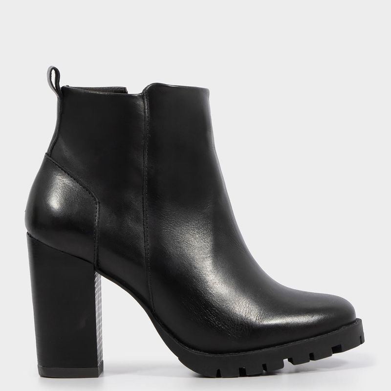 Constance botas cano store curto