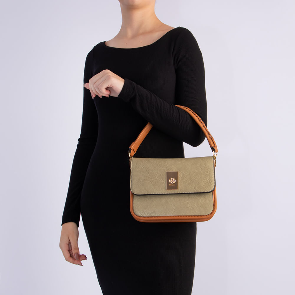 Bolsa Verde Média Tiracolo Alça Macramê - Constance Calçados Bolsa Verde Média Tiracolo Alça Macramê - Constance Calçados