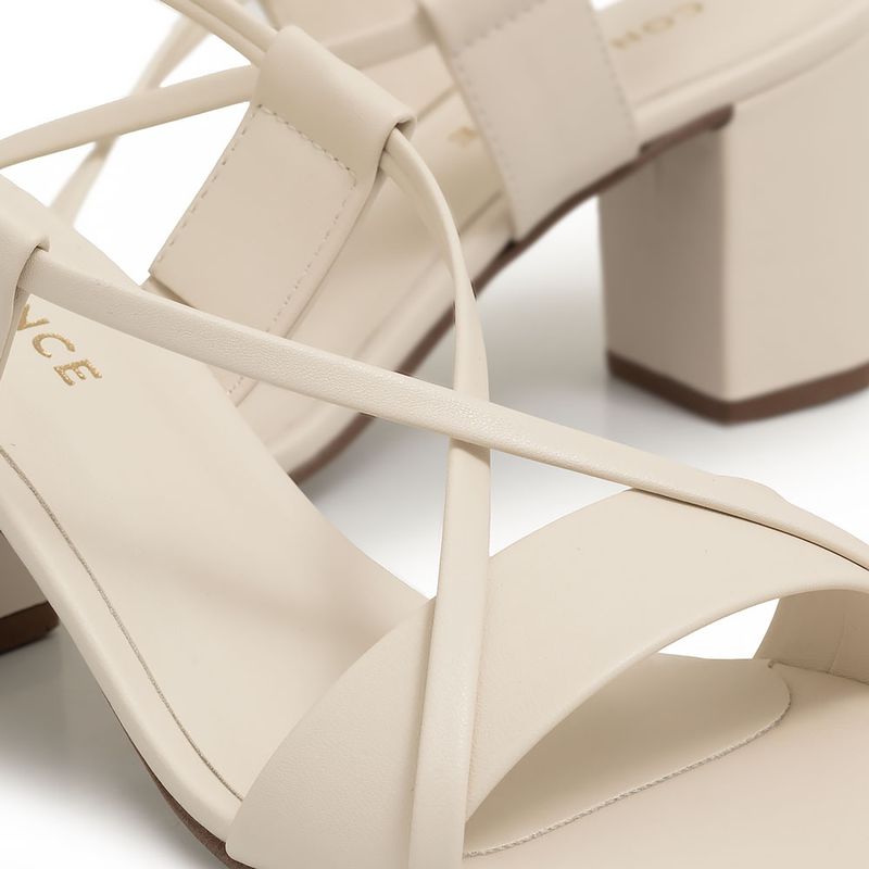 Sandália Off White Tiras Transpassadas - Constance Calçados