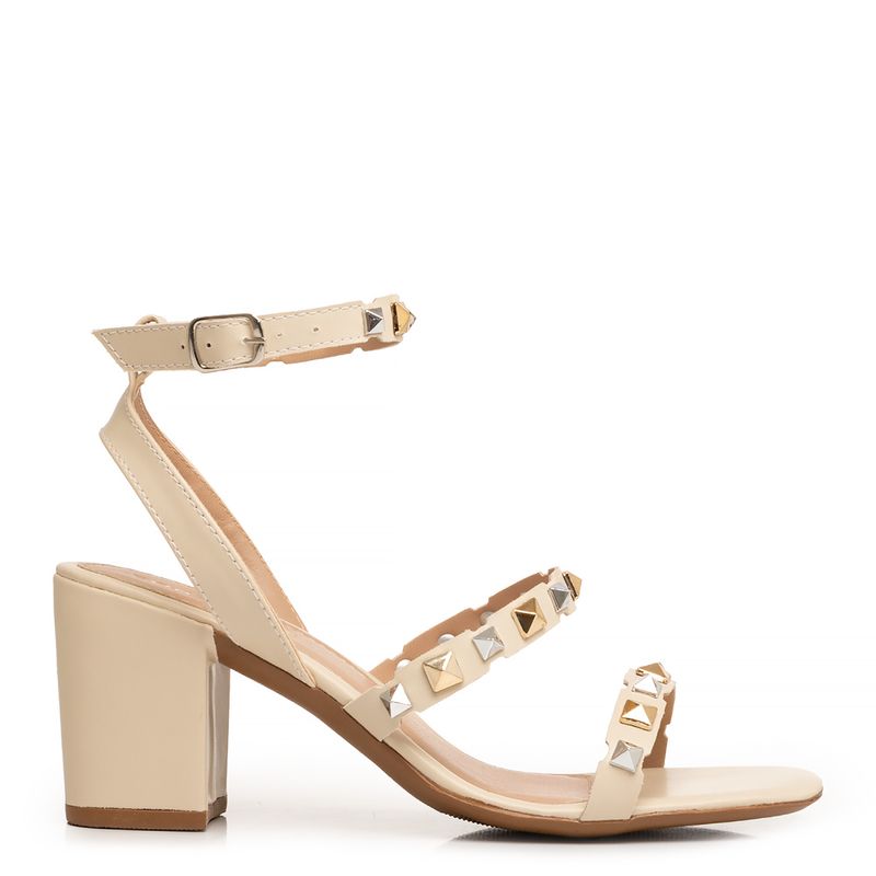 Sandália Off White Spikes Constance Calçados